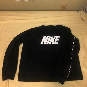 Nike Women’s Crewneck Sweatshirt